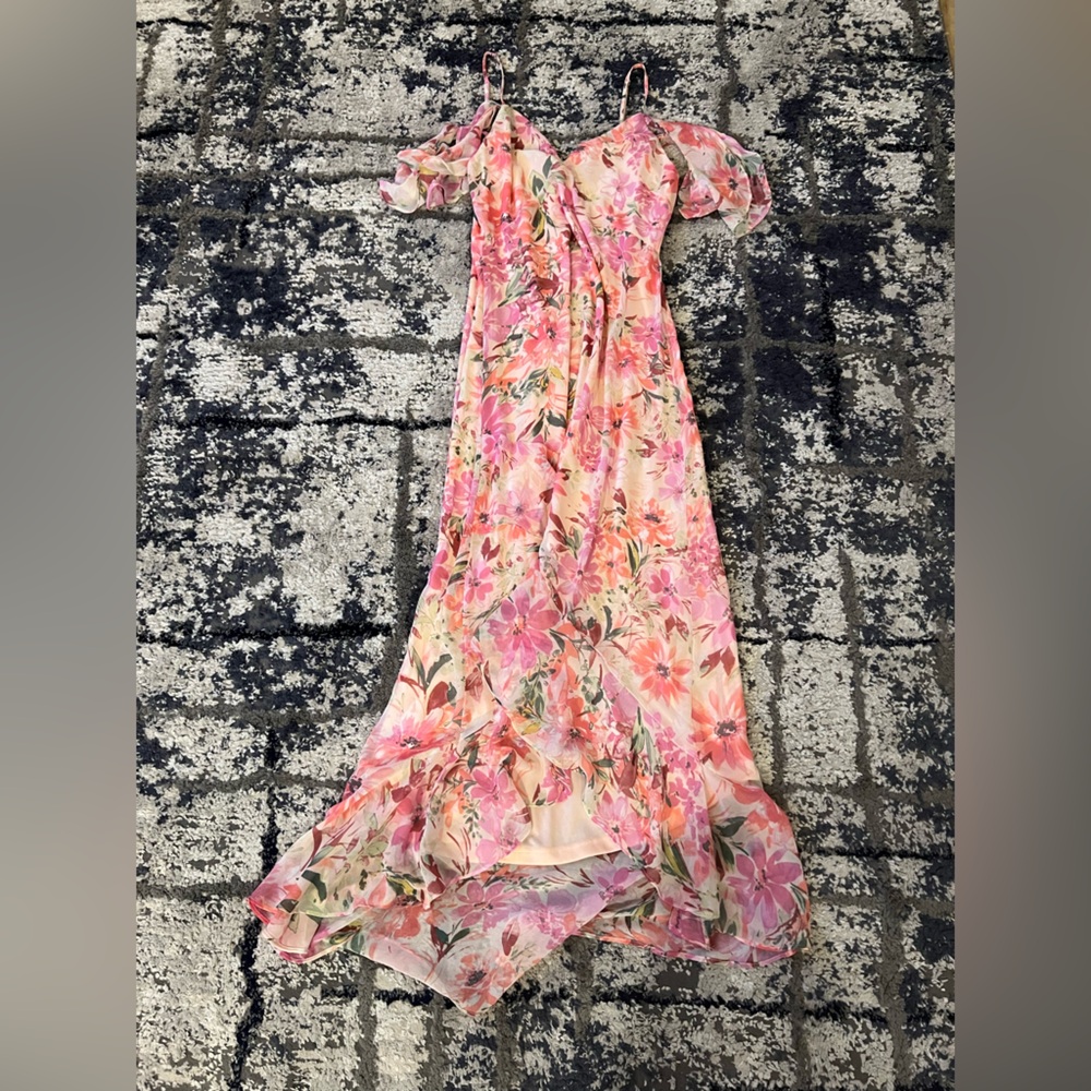 Lulu’s Floral Pink Maxi Dress